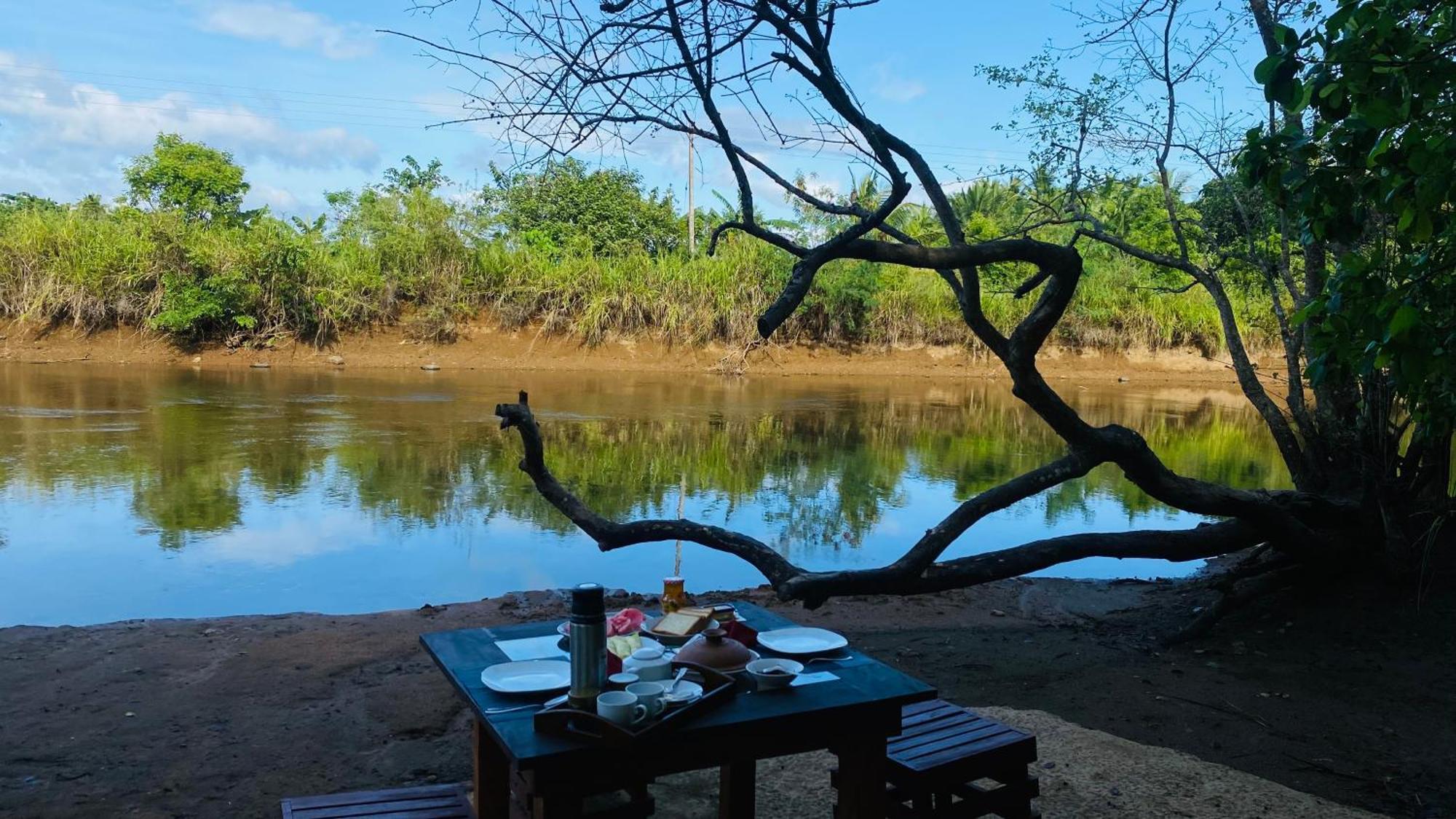 River Paradise Safari House With Cooking Class Udawalawe Bagian luar foto