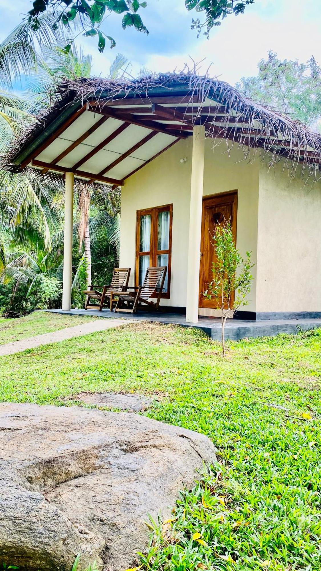 River Paradise Safari House With Cooking Class Udawalawe Bagian luar foto